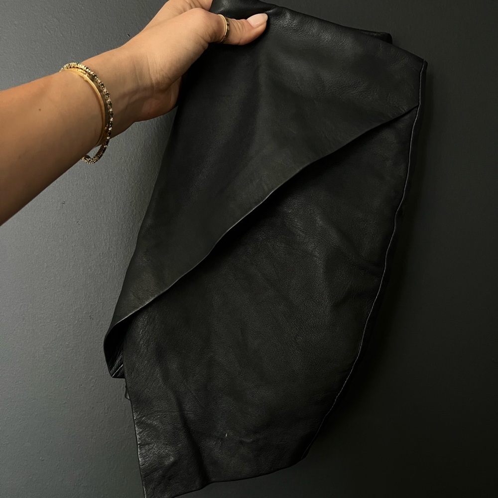 Authentic leather skirt